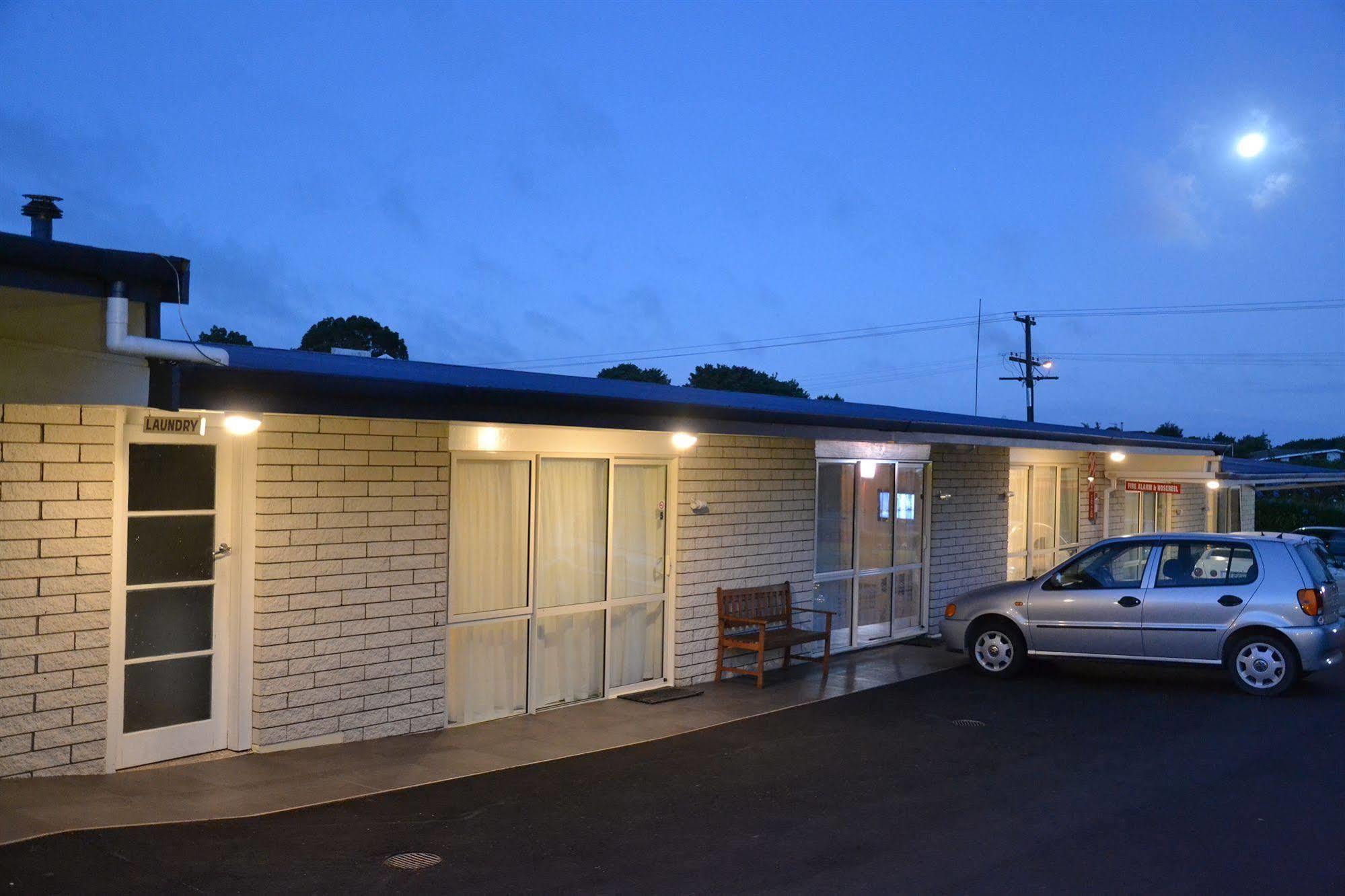 Broadway Lodge Motel Stratford Esterno foto